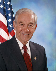 Ron Paul, auteur d'un discours prescient sur la crise immobilière américaine Ron Paul, auteur d'un discours prescient sur la crise immobilière américaine