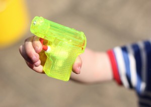 Pistolet à eau (CC, scribbletaylor)