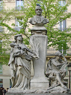 Statue Comte