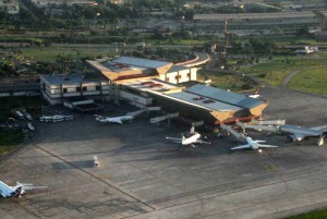 Aéroport José Marti de La Havane (CC, Vgenecr)
