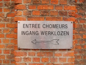 Entrée chomeurs (Crédits : Fdecomite, Creative Commons)