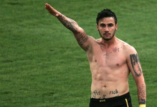 Le footballeur grec Giorgos Katidis Le footballeur grec Giorgos Katidis