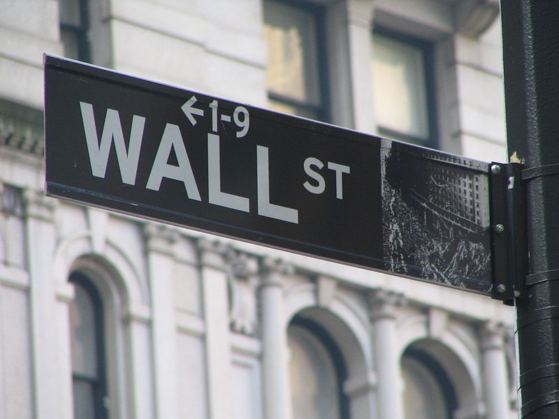 Wall Street (Crédits : RMajouji, Creative Commons)
