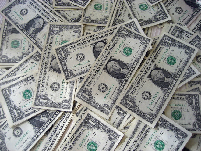 Billets dollar USD (Crédits 401kcalculator.org, licence Creative Commons)