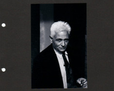 Derrida credits Ben Oswest (licence creative commons)