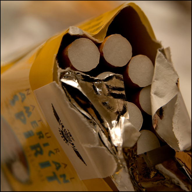 Paquet de cigarettes (Crédits : onkel_wart (thomas lieser), licence Creative Commons)