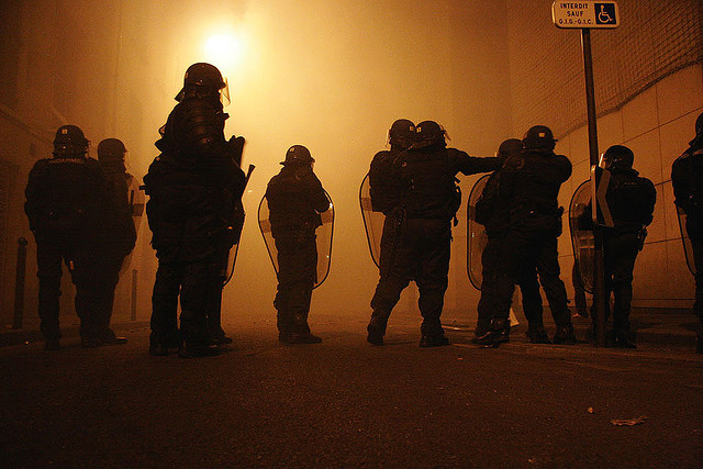 Police à Paris (Crédits Mikael Marguerie, licence Creative Commons)