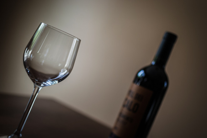 Verre de vin (crédits Jonathan Malboeuf, licence Creative Commons)