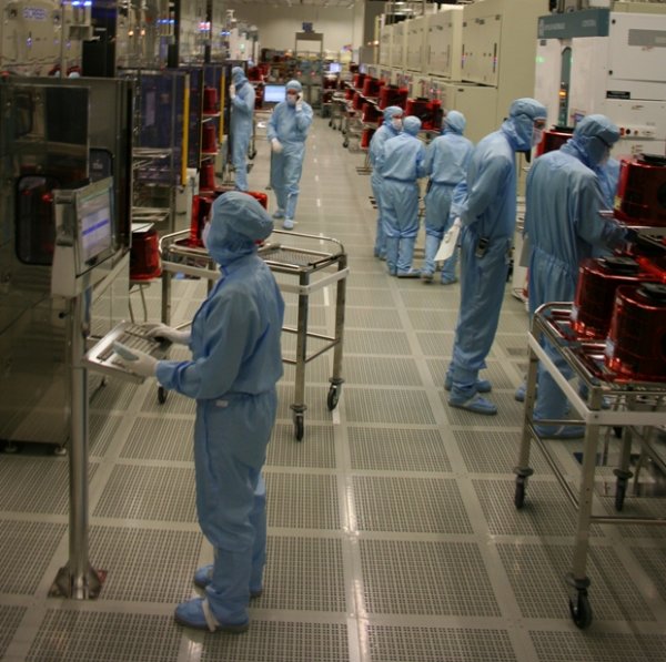 salle_blanche2 CC STMicroelectronics