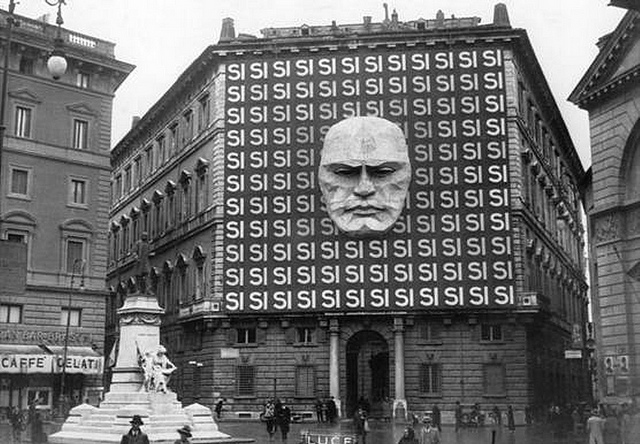 fascisme credits recuerdos de pandora (licence creative commons)