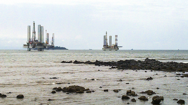 Limbe oil platforms Credit jbdodane (Creative Commons) Limbe oil platforms Credit jbdodane (Creative Commons)