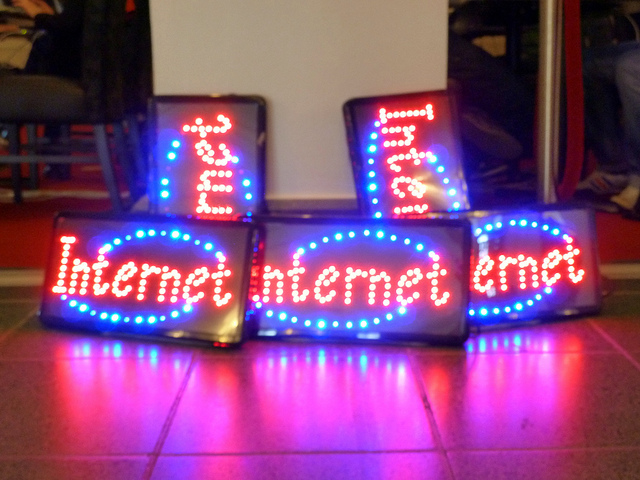 Internet credits hdzimmermann (CC BY-NC-SA 2.0)