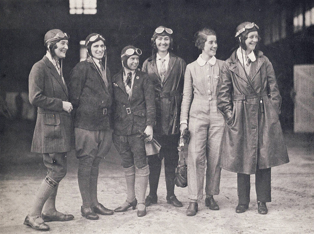 women pilots 1930 credits aussie mobs (CC BY 2.0)