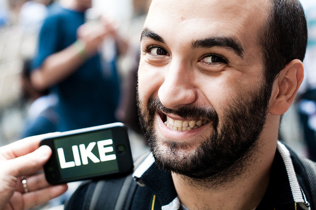 Like credits Luca Sartoni (CC BY-SA 2.0)