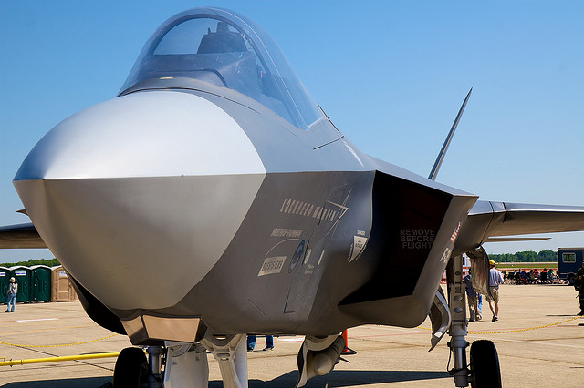 F-35 credits Rob shenk (CC BY-SA 2.0)