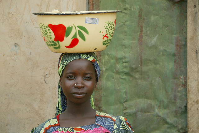Village food seller in Nigeria credits ILRI (CC BY-NC-SA 2.0)