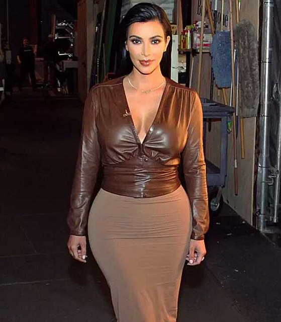 kim kardashian sexy goddess - Elithabeth Hilton (CC BY-SA 2.0)