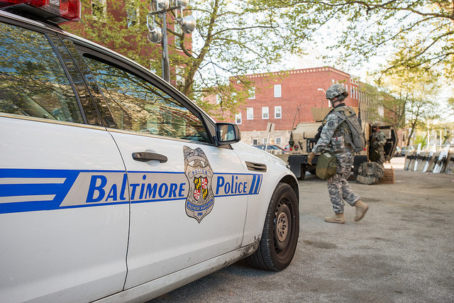 Baltimore Police - Credits : Maryland National Guard via Flickr (CC BY-ND 2.0