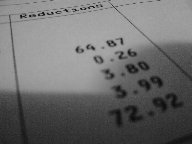 Feuille de paie (Crédits Matt, licence CC-BY-NC-SA 2.0), via Flickr.