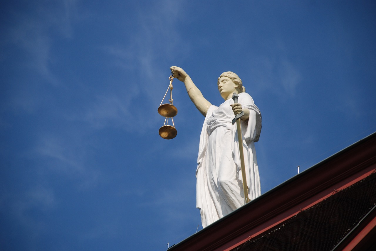 Justice (domaine public)