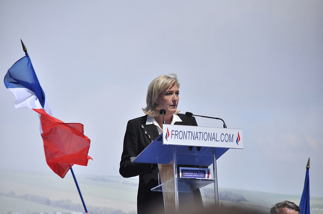 Marine Le Pen - Front national - Meeting 1er mai 2012 - Blandine La Cain via Flickr (<a href="https://creativecommons.org/licenses/by/2.0/
