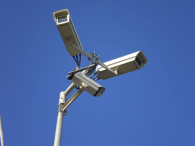 Vidéosurveillance (Crédits Paweł Zdziarski, licence CC-BY 2.5)