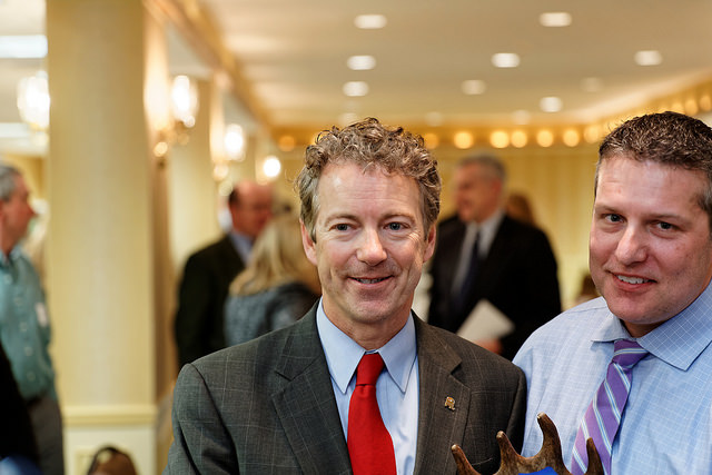Carroll County Republican Committee Annual Lincoln Day Dinner with U.S. Senator Rand Paul credits Michael Vadon licence (CC BY 2.0)), via Flickr.