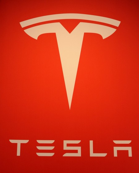 Logo Tesla - CC