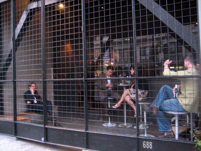 Yuppie Cage Crédits Alex Roberts via Flickr ( CC BY-SA 2.0)