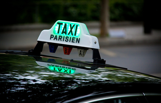 Taxi parisien - Chris Goldberg (CC BY-NC 2.0)