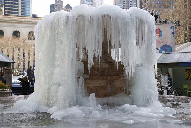 Ice Cave_2 credits Tina Leggio via Flickr ((CC BY-NC-ND 2.0))