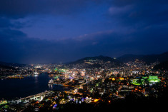 nagasaki by--(CC BY-NC-ND 2.0)