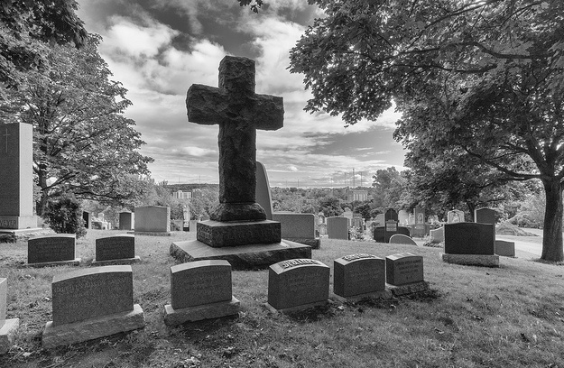 Croix de pierre-Mire de rien (CC BY 2.0)