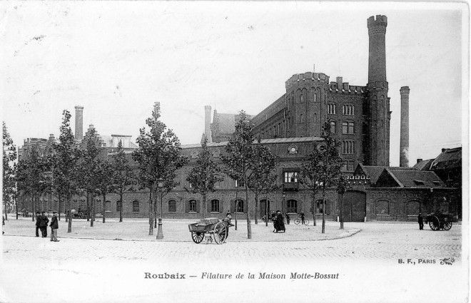 La filature Motte-Bossut appelée "l'usine monstre", carte postale.