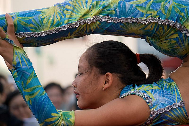 Chinese acrobat credits Renee Silverman (CC BY-ND 2.0)