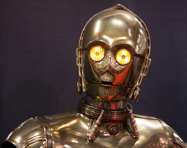 C3PO, droide de Star Wars (Crédits : Nathan Rupert, licence CC-BY-NC-ND 2.0), via Flickr.