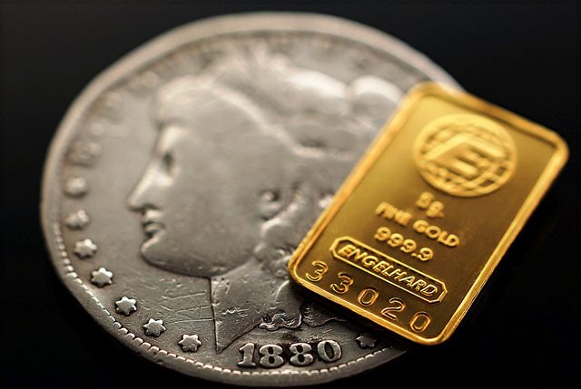 JLS Photography-Silver and gold (CC BY-NC-ND 2.0)