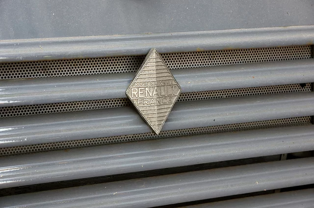 Logo Renault crédit Frédéric Bisson (CC BY 2.0)