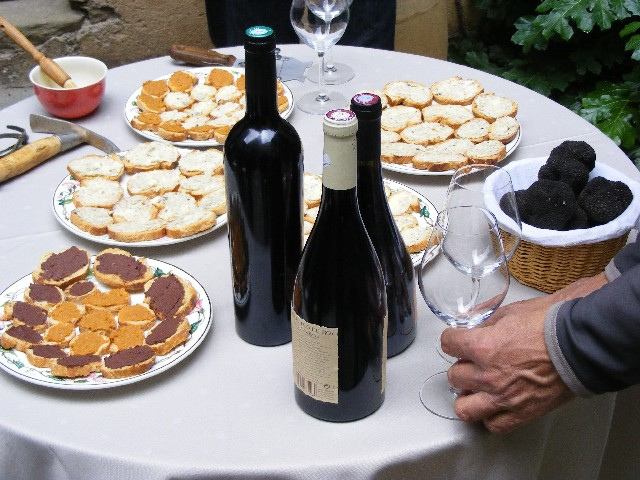 Truffes et vins du Minervois-Office de tourisme(CC BY-SA 2.0)