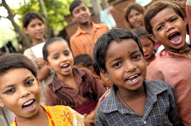 Delhi bus schools - DFID (CC BY-NC-ND 2.0)