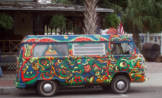 Shibby777 Hippie Bus(CC BY-SA 2.0)