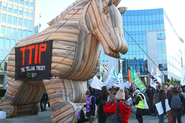 TAFTA TTIP, cheval de troie du protectionnisme américain ? TAFTA TTIP, cheval de troie du protectionnisme américain ?