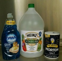 http://seppi.over-blog.com/2016/05/sel-savon-vinaigre-et-glyphosate.html
