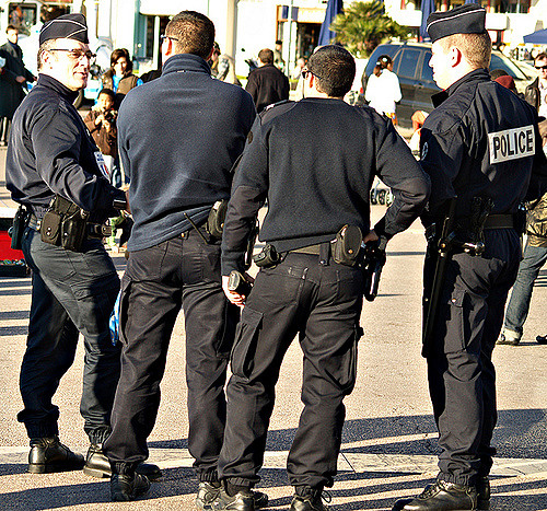 Policiers by Michel G.(CC BY-NC 2.0)