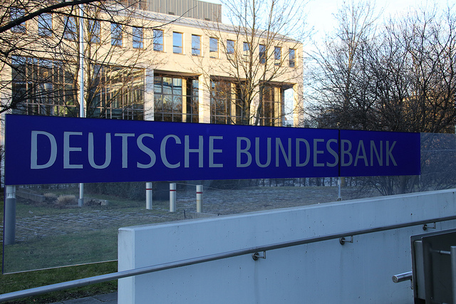 Deutsche Bundesbank filiale Munchen by Metropolico.org(CC BY-SA 2.0)