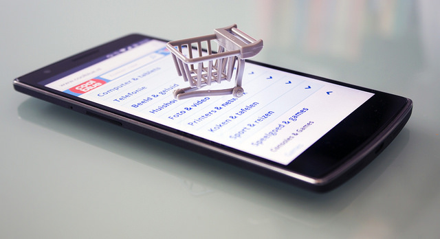 Taxer les ventes en ligne est injuste et impossible Taxer les ventes en ligne est injuste et impossible