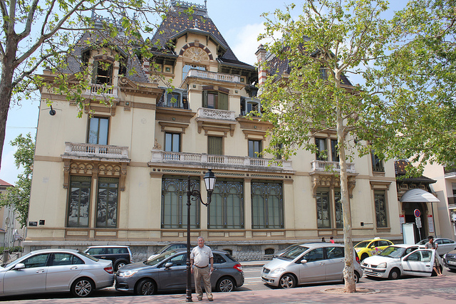 villa-lumiere-a-lyon-by-jeff-hart-cc-by-2-0
