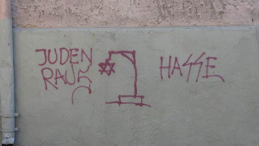 Antisémitisme (Crédits : Beny Shlevich, licence Creative Commons)