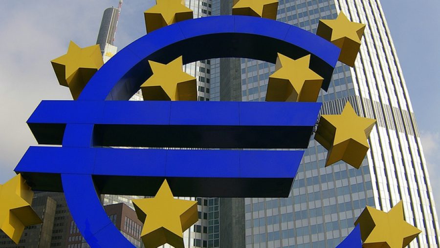 Euro devant le siège de la BCE à Francfort