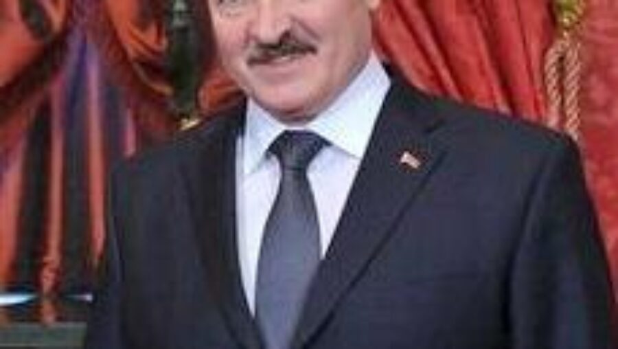 Alexandre Loukachenko poutine - CSTO Collective Security Council meeting Kremlin - 19.12.2012 - CC BY SA 3.0